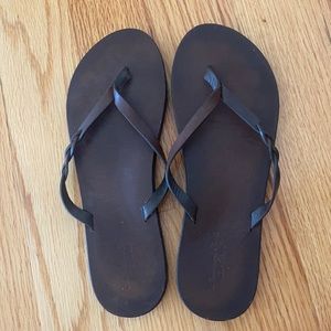 Dark Brown Leather American Eagle flip flops